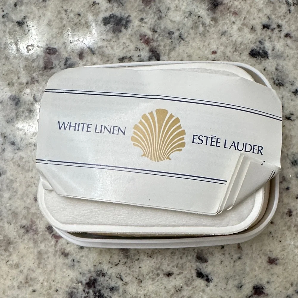 Estee Lauder White Linen Perfumed Soap and Decorative Soapdish - Picture 5 of 7